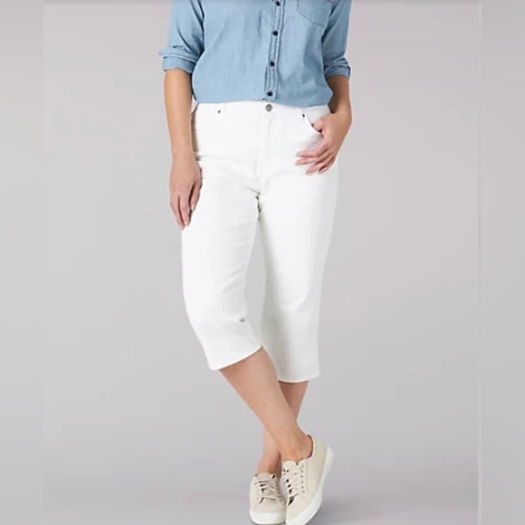 Lee Denim - Lee Relaxed Fit Capri Jeans - NWT